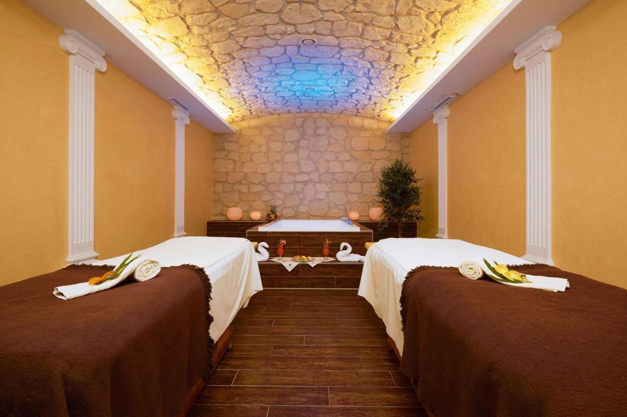 Dorint Marc Aurel Spa & Golf Resort Bad Goegging Luaran gambar