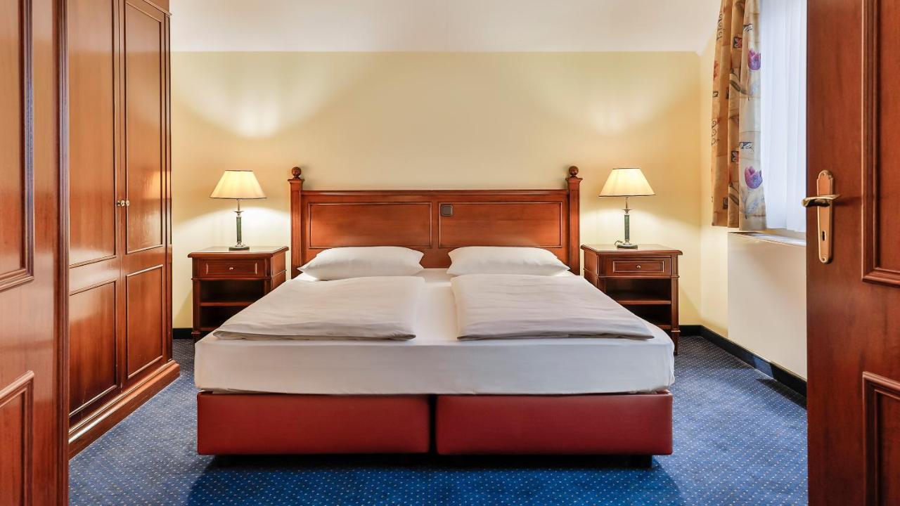 Dorint Marc Aurel Spa & Golf Resort Bad Goegging Luaran gambar